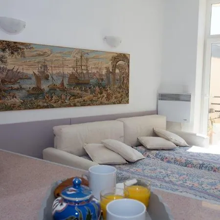 Climatise En Centre-ville, Proche Plages, Avec Grande Terrasse Au Calme - Fr-1-196-362 * 멍똥